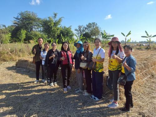 พช.พญาเม็งราย ตรวจติดตามกลุ่มลูกหนี้เงินทุนหมุนเวียน กองทุนพัฒนาบทบาทสตรี